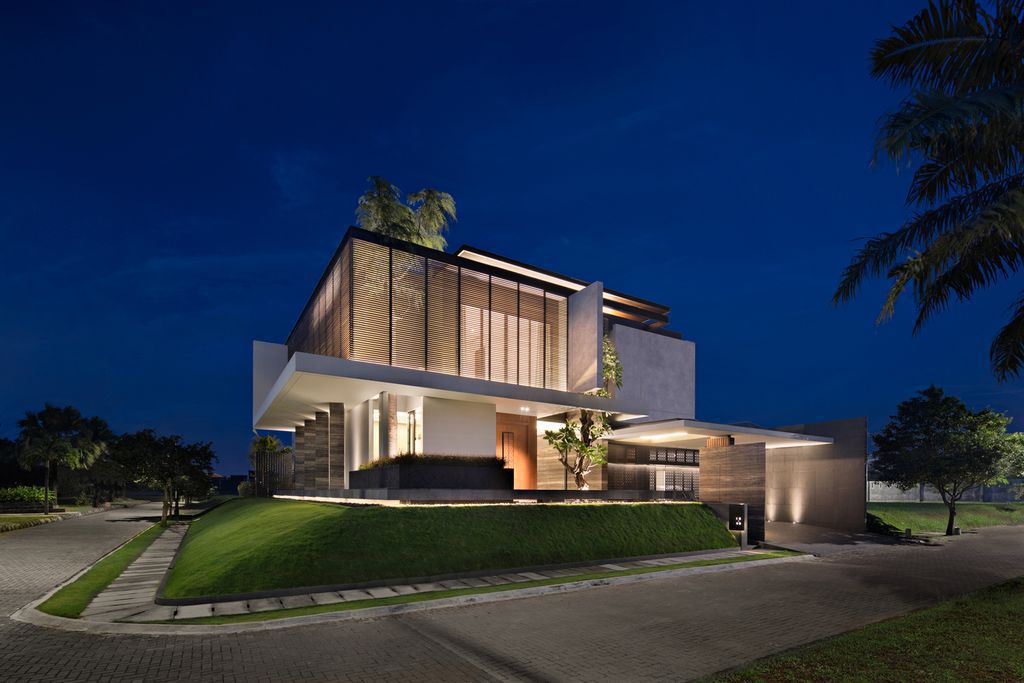 FW House a Sophisticated Home for Elegant Personality by Licht Studio 13
