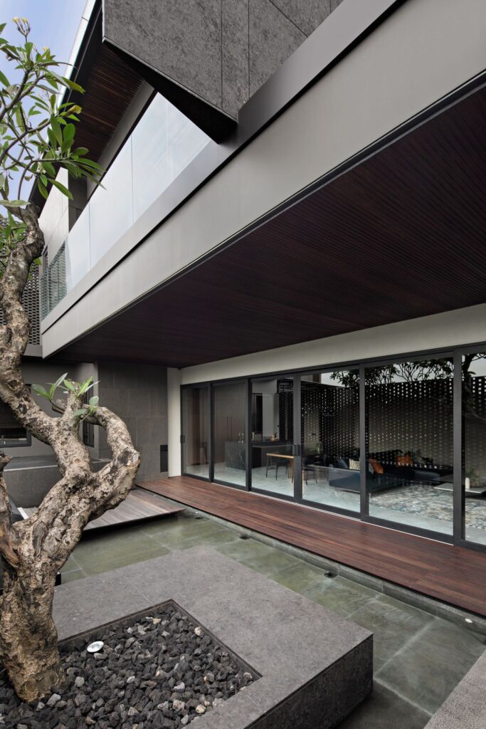 FW House a Sophisticated Home for Elegant Personality by Licht Studio 5