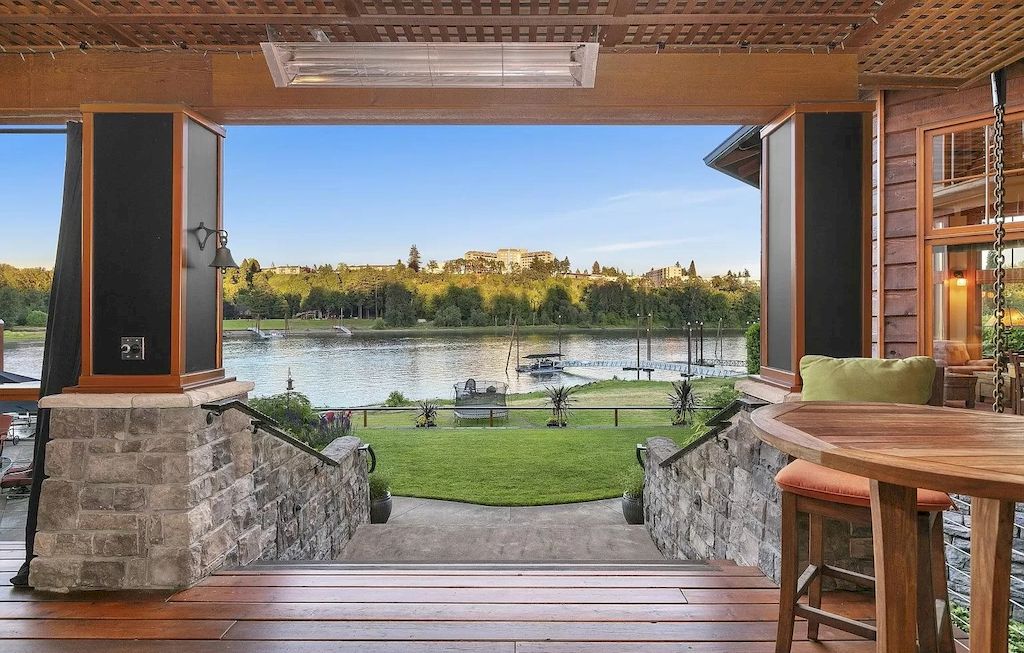 The House in Lake Oswego, Oregon is an Exclusive riverfront home now available for sale. This home is located at 12790 S Fielding Rd, Lake Oswego, Oregon