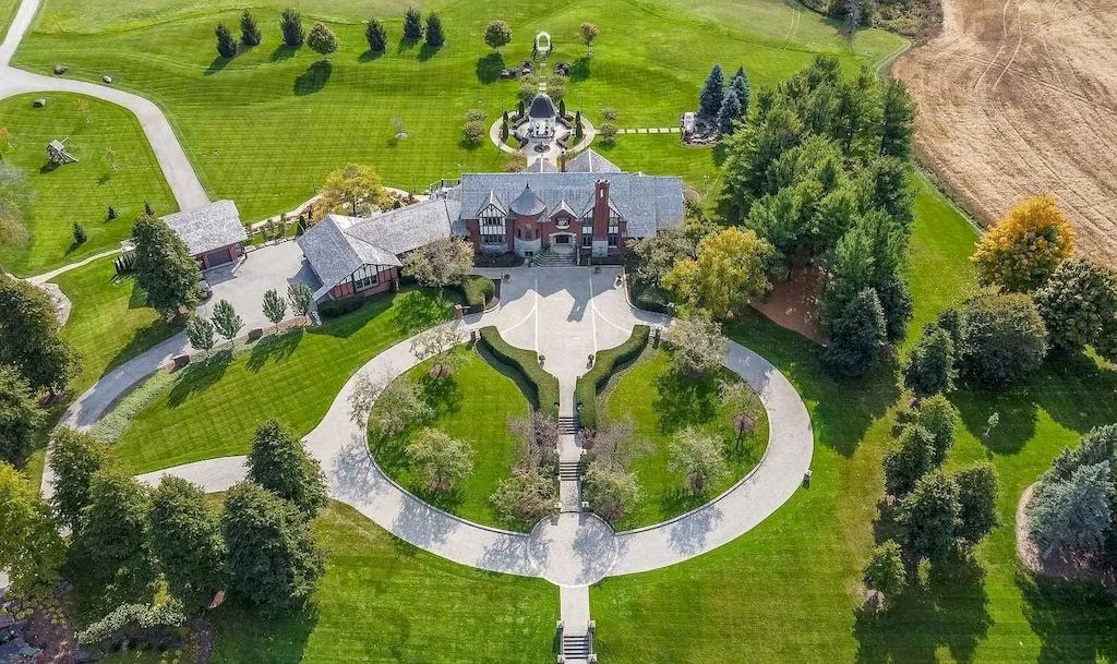 The Palatial Mansion in Ontario is a breathtaking home now available for sale. This home is located at 6793 Wellington Rd #34, Cambridge, ON N3C 2V4, Canada