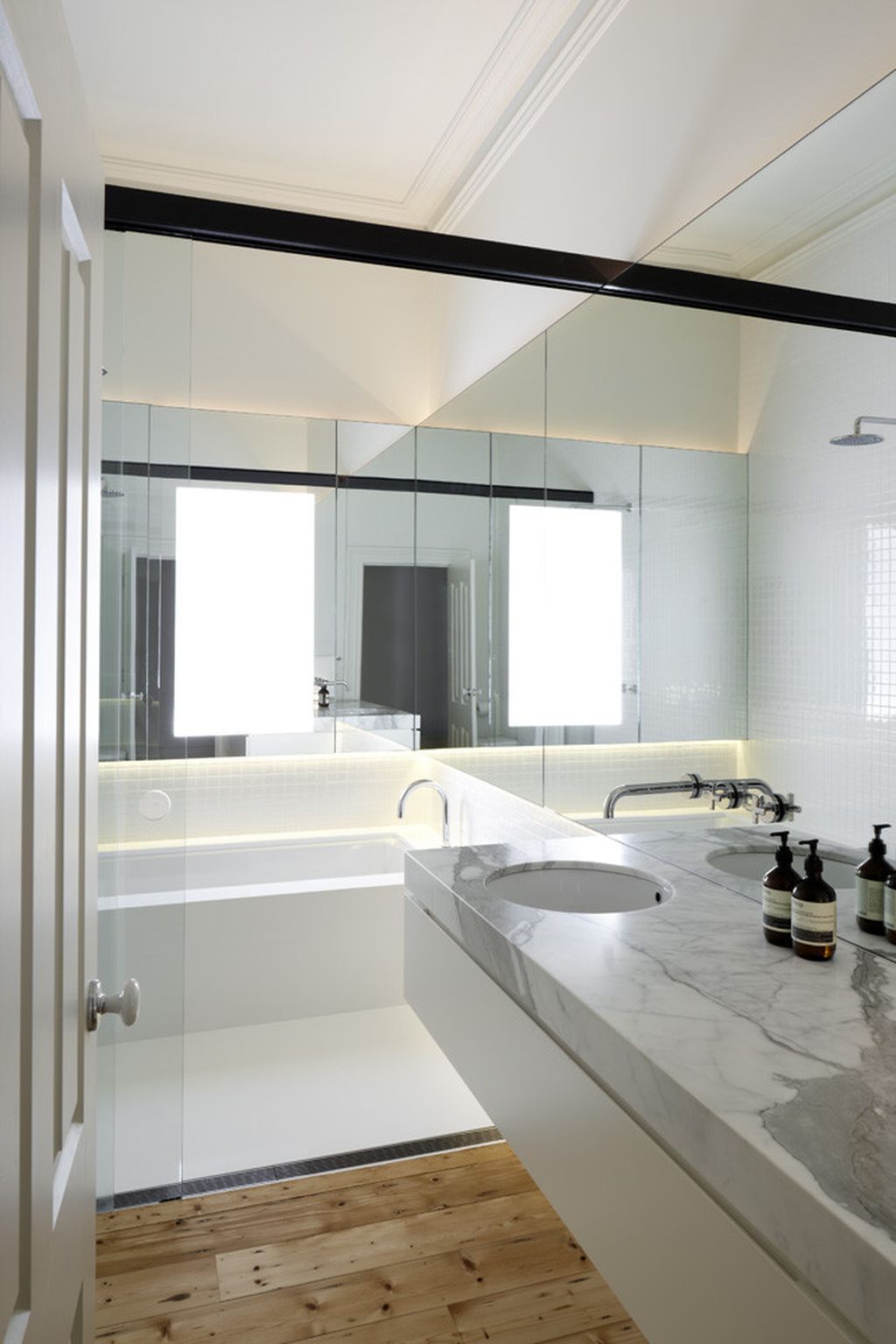 Hawthorn House a Stunning Renovation Project By AM Architecture 13