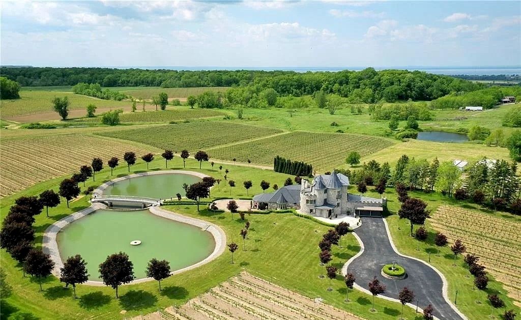 The Iconic Landmark Castle in Ontario has lovingly evolved into a masterpiece for 45 years now available for sale. This home is located at 3870 Tintern Rd, Lincoln, ON L0R 2C0, Canada