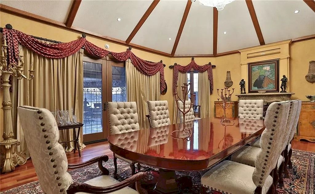 The Iconic Landmark Castle in Ontario has lovingly evolved into a masterpiece for 45 years now available for sale. This home is located at 3870 Tintern Rd, Lincoln, ON L0R 2C0, Canada