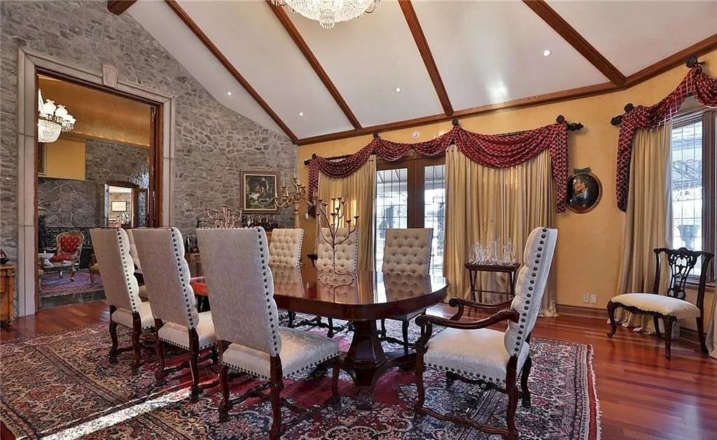 The Iconic Landmark Castle in Ontario has lovingly evolved into a masterpiece for 45 years now available for sale. This home is located at 3870 Tintern Rd, Lincoln, ON L0R 2C0, Canada