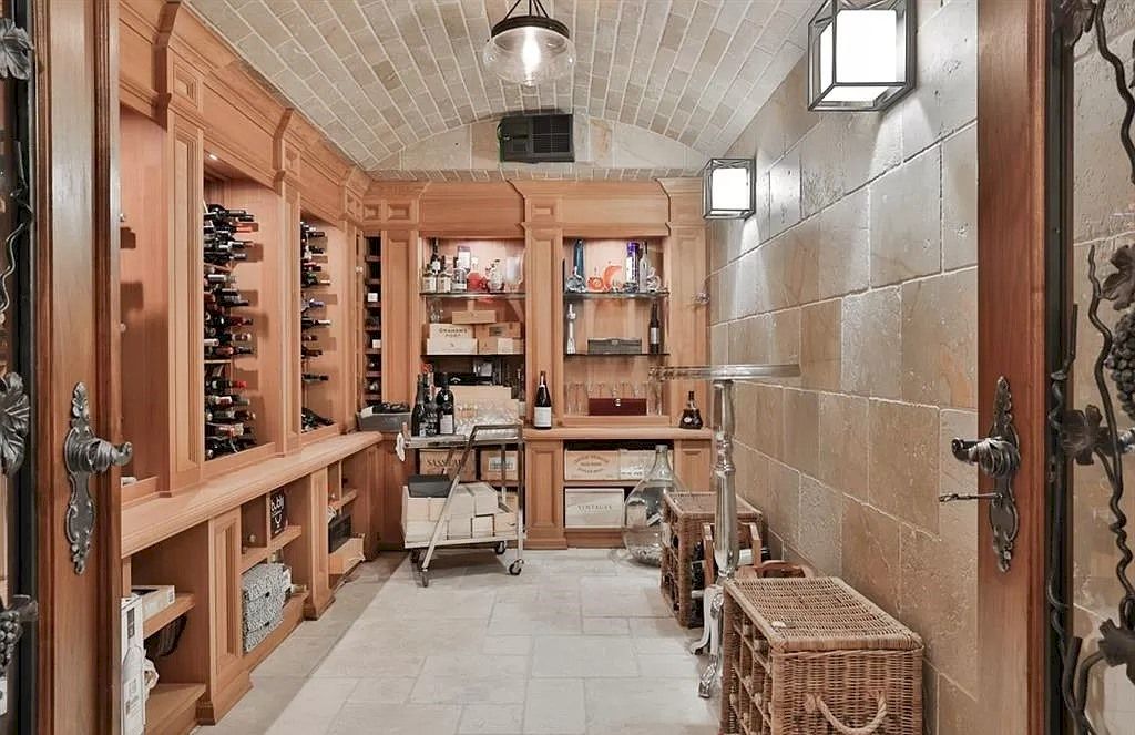 The Incredible Parisian Chateau in Ontario is a waterfront home now available for sale. This home is located at 2064 Lakeshore Rd E, Oakville, ON L6J 1M3, Canada