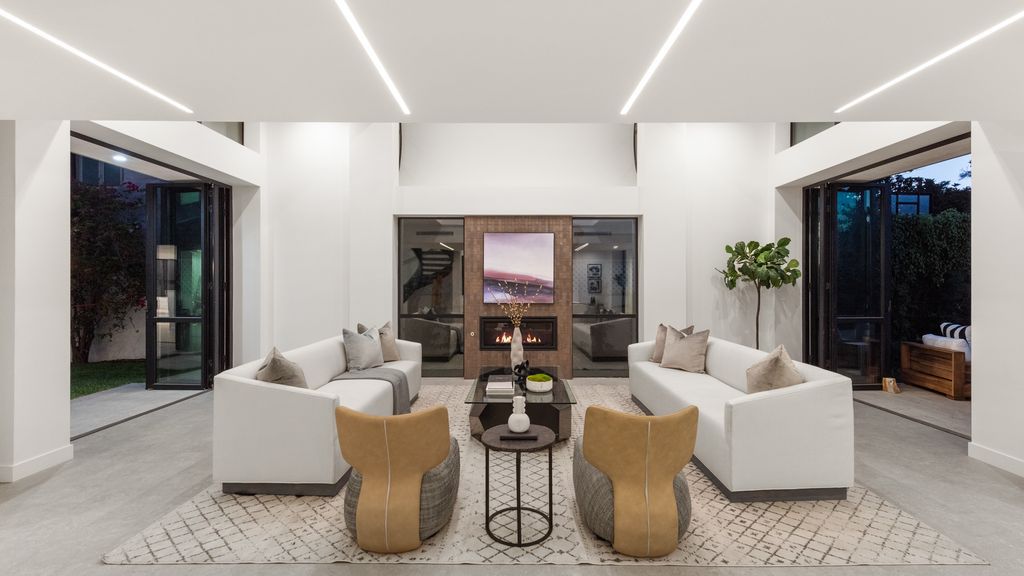 The Home in Santa Monica is a magnificent contemporary style estate with perfect blend of modern architecture, design, and technology now available for sale. This home located at 218 Alta Ave, Santa Monica, California