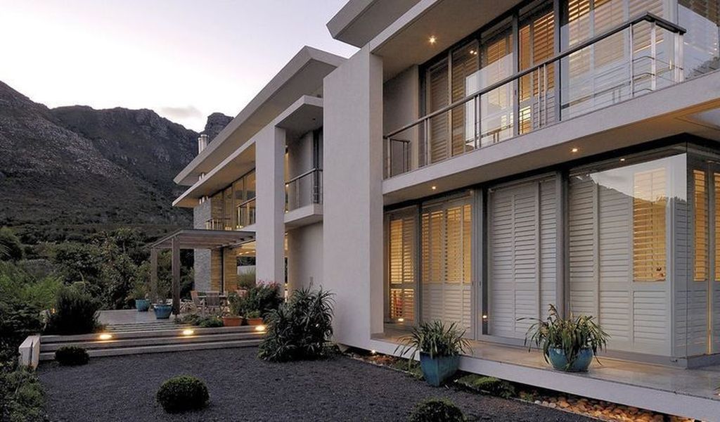 Montrose House, a Remarkable Stunning Project in Cape Town by SAOTA