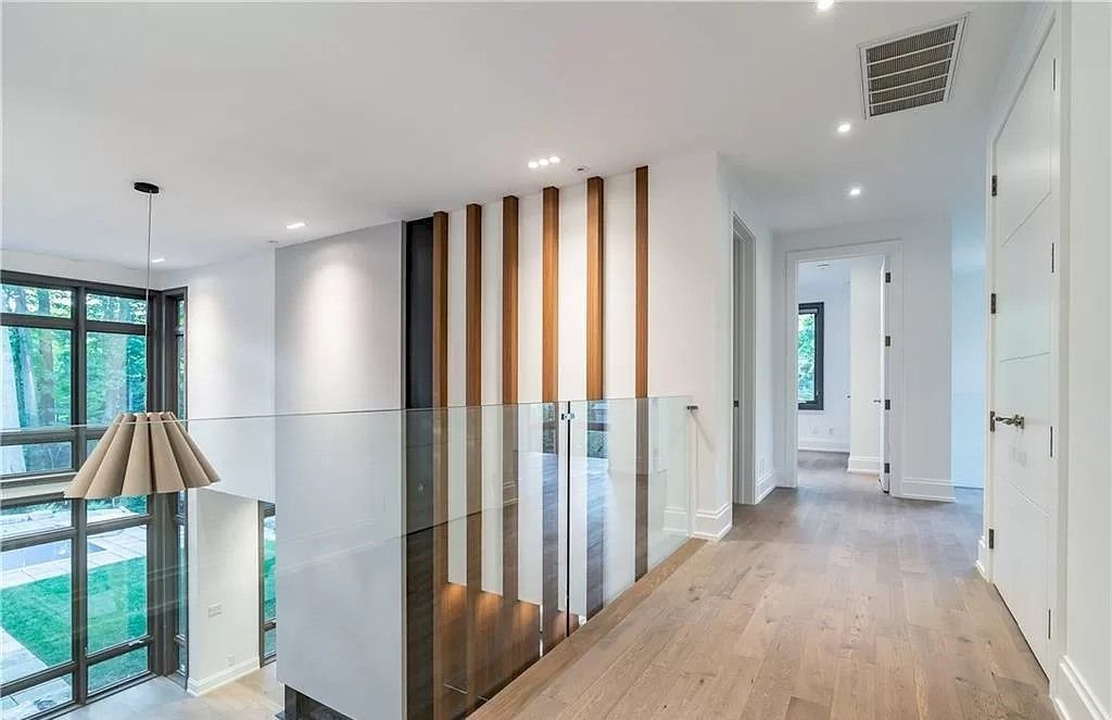 The Spectacular Custom Built Home in Mississauga is a state-of-the-art design home now available for sale. This home is located at 267 Kenollie Ave, Mississauga, ON L5G 2J1, Canada
