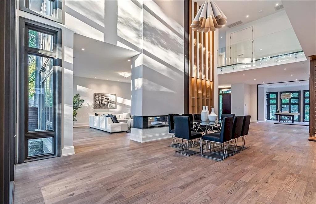 The Spectacular Custom Built Home in Mississauga is a state-of-the-art design home now available for sale. This home is located at 267 Kenollie Ave, Mississauga, ON L5G 2J1, Canada