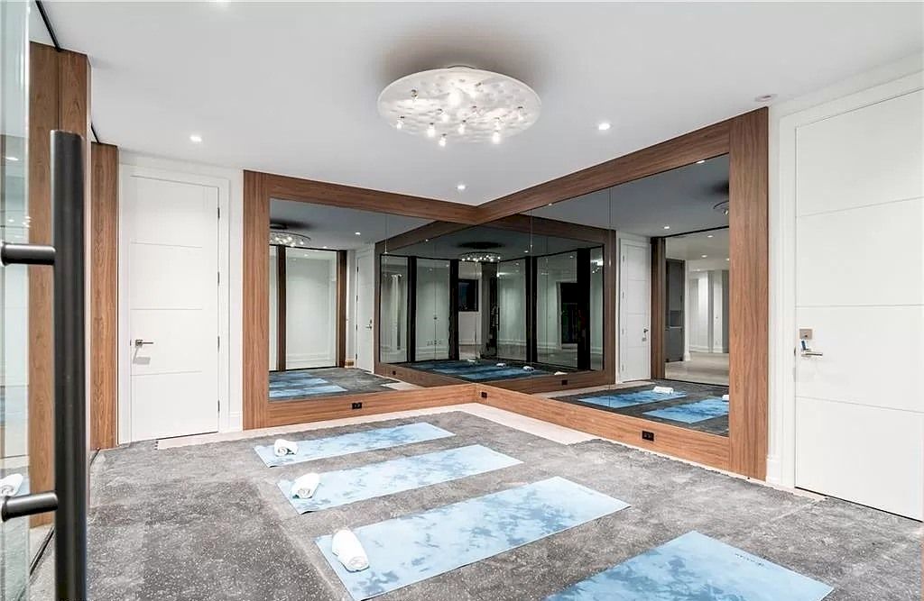 The Spectacular Custom Built Home in Mississauga is a state-of-the-art design home now available for sale. This home is located at 267 Kenollie Ave, Mississauga, ON L5G 2J1, Canada