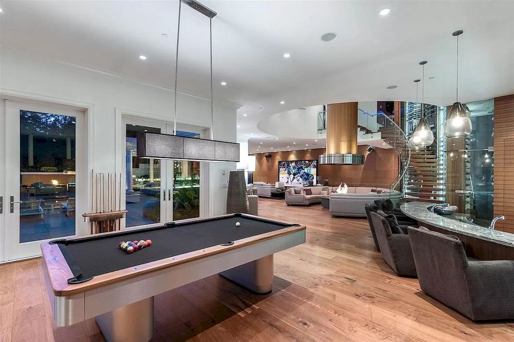 The Spectacular West Vancouver House is a world-class property now available for sale. This home is located at 2929 Mathers Ave, West Vancouver, BC V7V 2J7, Canada