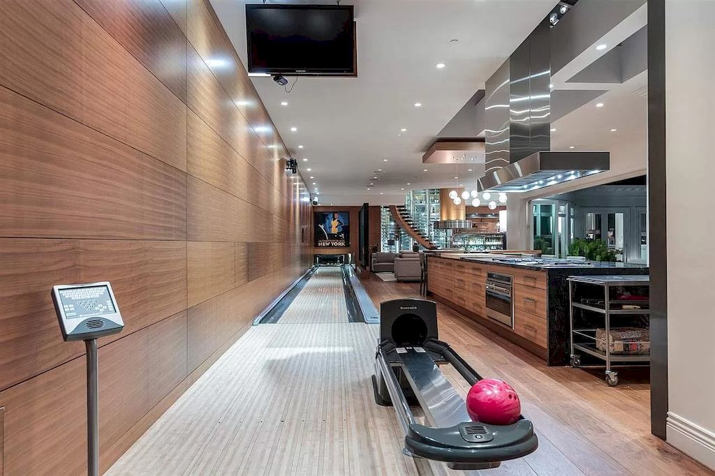 The Spectacular West Vancouver House is a world-class property now available for sale. This home is located at 2929 Mathers Ave, West Vancouver, BC V7V 2J7, Canada