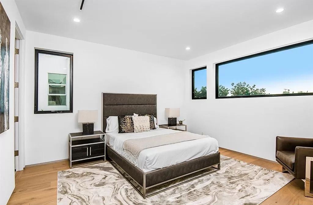 The Los Angeles Home is a new construction in the heart of Beverly Grove, designed and built by Arzuman Brothers now available for sale. This home located at 812 N La Jolla Ave, Los Angeles, California
