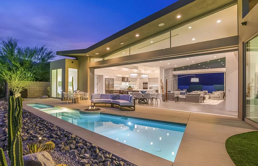 The Palm Springs Home is a bespoke Brian Foster Designs home at Pinnacle offers the most premium lot location with 360 degree mountain views now available for sale. This home located at 1747 Pinnacle Point, Palm Springs, California
