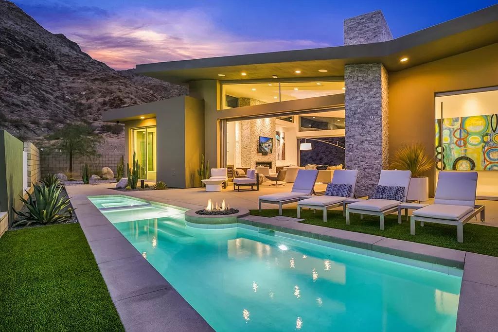 The Palm Springs Home is a bespoke Brian Foster Designs home at Pinnacle offers the most premium lot location with 360 degree mountain views now available for sale. This home located at 1747 Pinnacle Point, Palm Springs, California