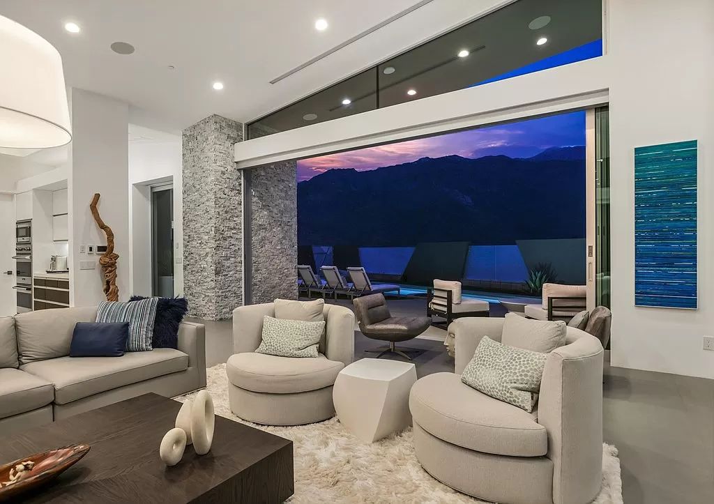 The Palm Springs Home is a bespoke Brian Foster Designs home at Pinnacle offers the most premium lot location with 360 degree mountain views now available for sale. This home located at 1747 Pinnacle Point, Palm Springs, California