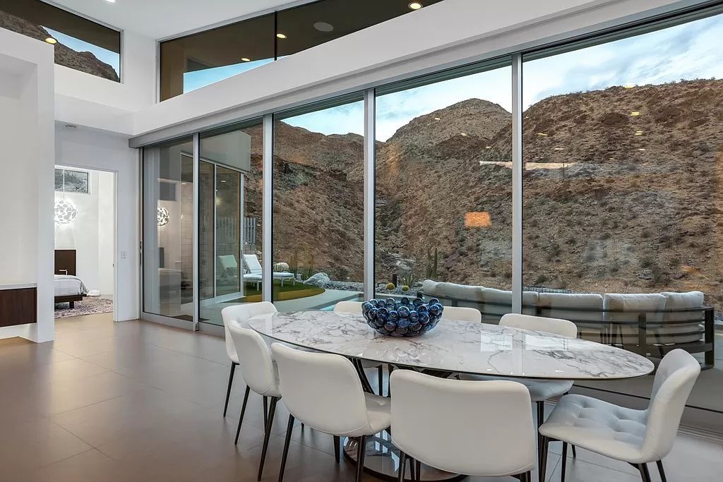 The Palm Springs Home is a bespoke Brian Foster Designs home at Pinnacle offers the most premium lot location with 360 degree mountain views now available for sale. This home located at 1747 Pinnacle Point, Palm Springs, California