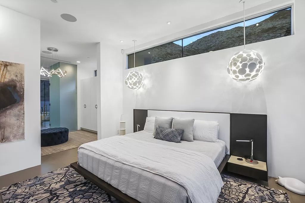 The Palm Springs Home is a bespoke Brian Foster Designs home at Pinnacle offers the most premium lot location with 360 degree mountain views now available for sale. This home located at 1747 Pinnacle Point, Palm Springs, California