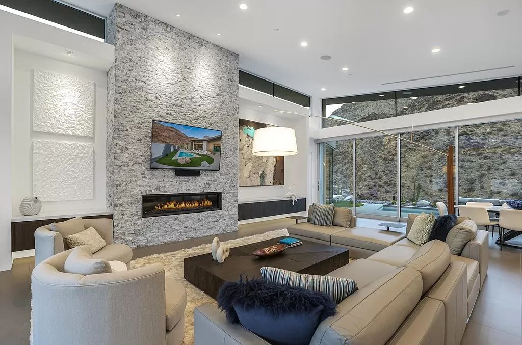 The Palm Springs Home is a bespoke Brian Foster Designs home at Pinnacle offers the most premium lot location with 360 degree mountain views now available for sale. This home located at 1747 Pinnacle Point, Palm Springs, California