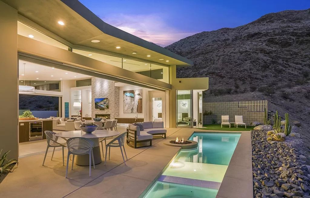 The Palm Springs Home is a bespoke Brian Foster Designs home at Pinnacle offers the most premium lot location with 360 degree mountain views now available for sale. This home located at 1747 Pinnacle Point, Palm Springs, California