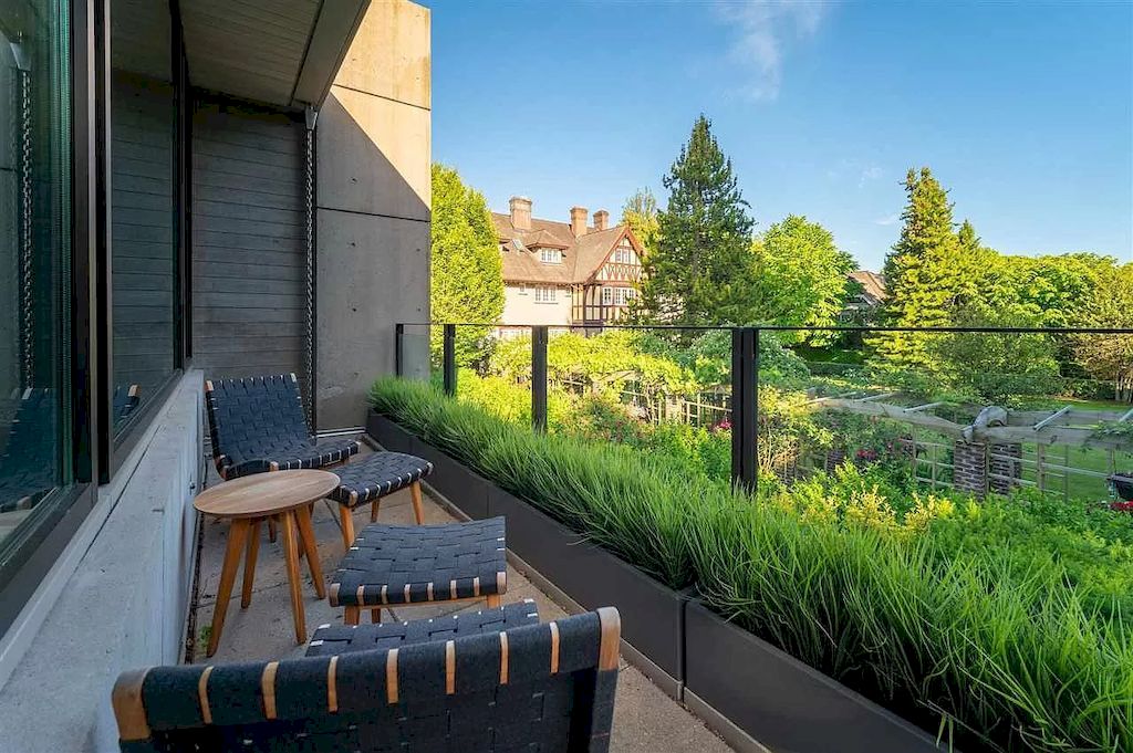 The Eco-Friendly Homes in Vancouver is an architectural masterpiece now available for sale. This home is located at 3633 Selkirk St, Vancouver, BC V6H 2Y9, Canada