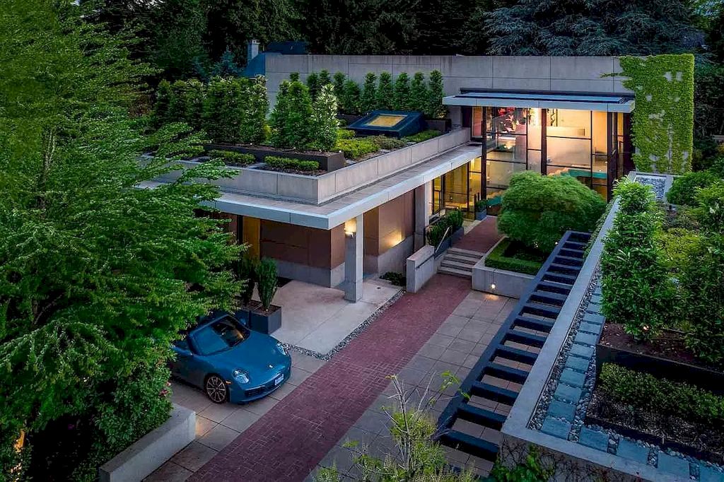 The Eco-Friendly Homes in Vancouver is an architectural masterpiece now available for sale. This home is located at 3633 Selkirk St, Vancouver, BC V6H 2Y9, Canada