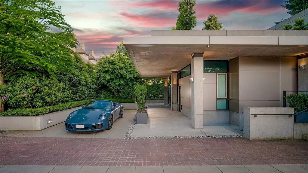 The Eco-Friendly Homes in Vancouver is an architectural masterpiece now available for sale. This home is located at 3633 Selkirk St, Vancouver, BC V6H 2Y9, Canada