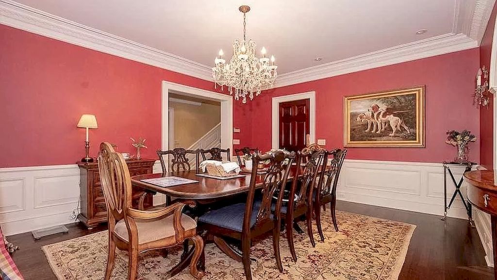 The Traditional And Elegant Home in Ontario is meticulously built with top of line material now available for sale. This home is located at 11 Dewbourne Ave, Toronto, ON M5P 1Z3, Canada