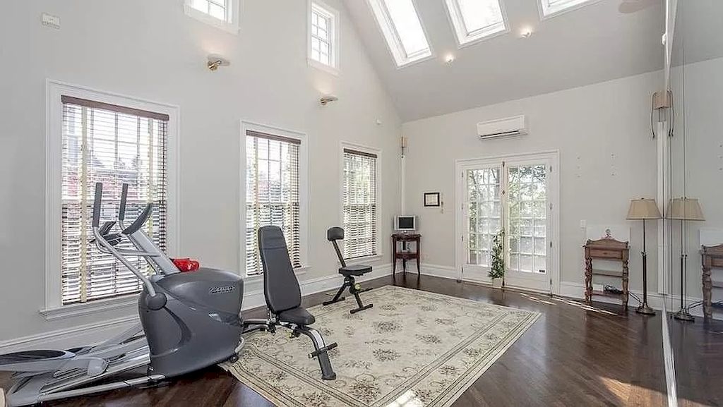 The Traditional And Elegant Home in Ontario is meticulously built with top of line material now available for sale. This home is located at 11 Dewbourne Ave, Toronto, ON M5P 1Z3, Canada