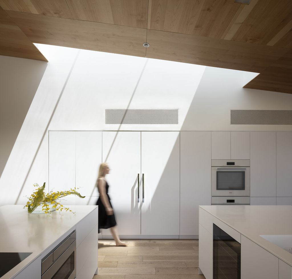 Ventana House like a Majestic Window on the Desert by HK Associates Inc 13