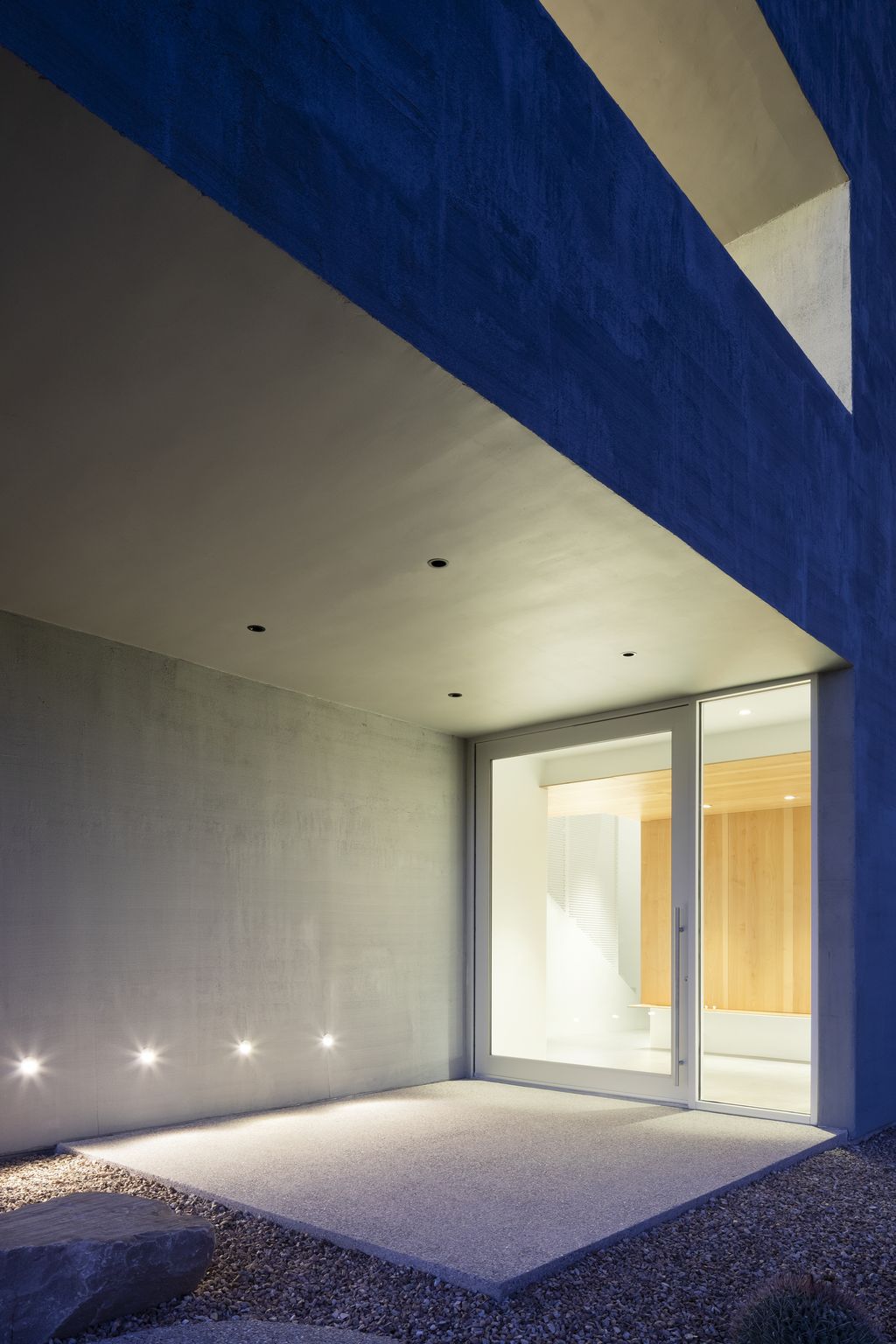 Ventana House like a Majestic Window on the Desert by HK Associates Inc 31