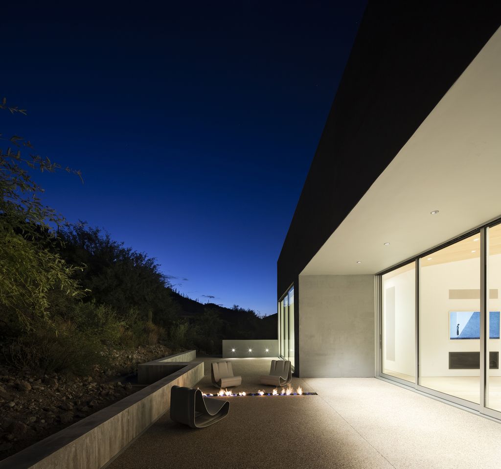 Ventana House like a Majestic Window on the Desert by HK Associates Inc 33