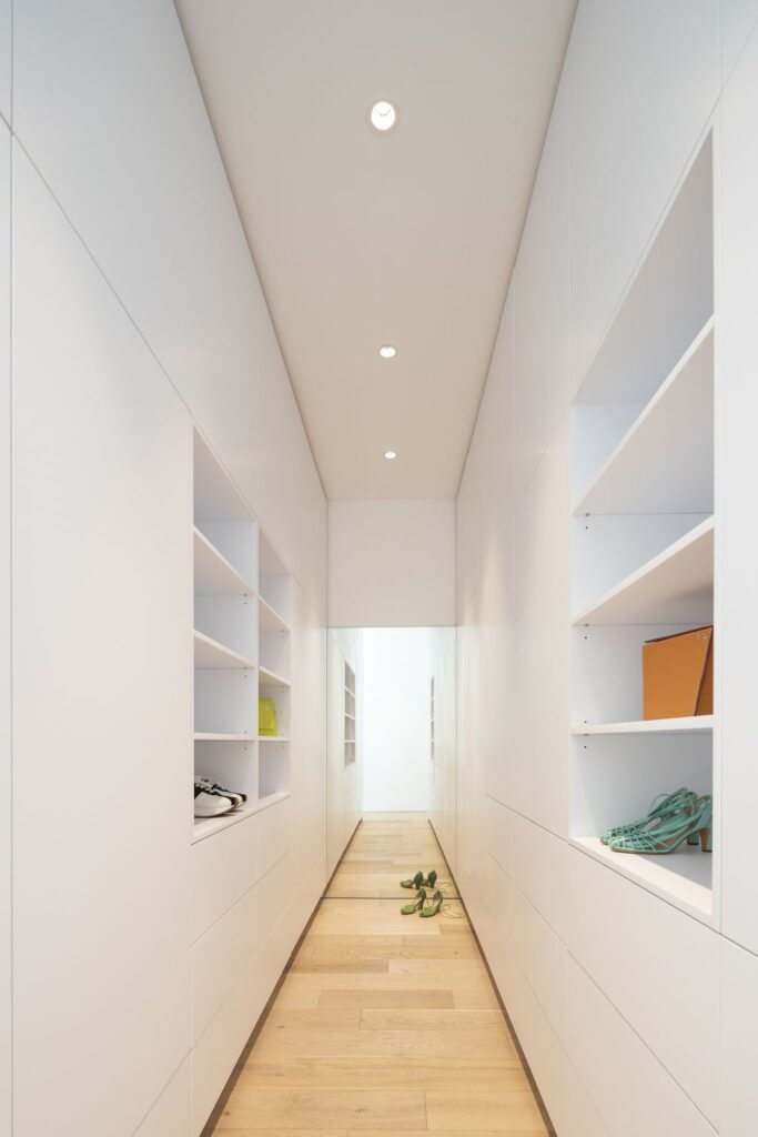 Ventana House like a Majestic Window on the Desert by HK Associates Inc 39