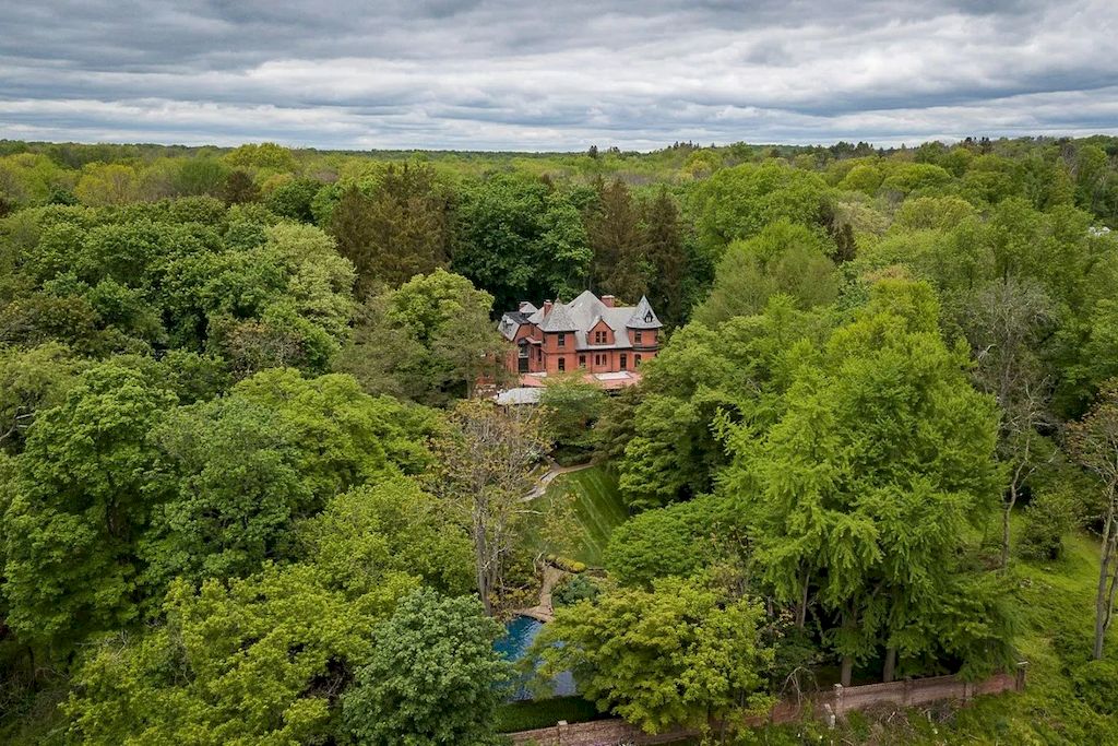 Hallmarked by Traditional Design and Luxurious Modern Features, this New Jersey Magnificent Estate Priced at $4,995,000