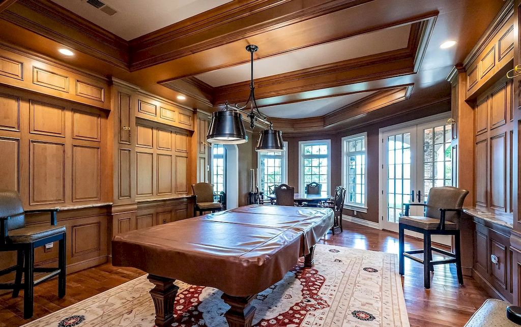 Magnificent Lakefront Property in Maryland Hits Market for $4,900,000