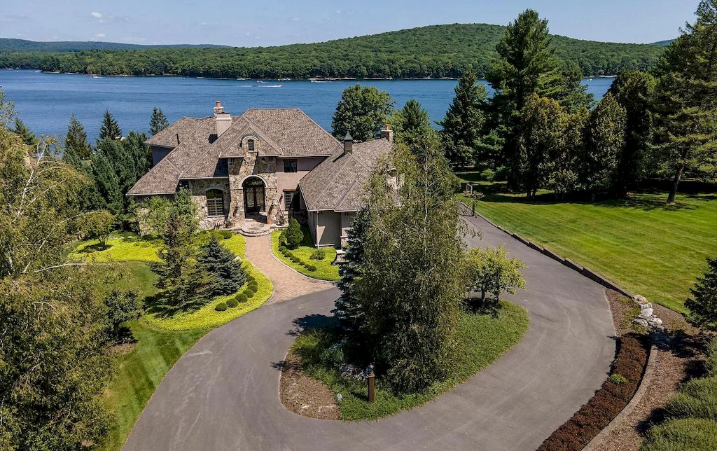 Magnificent Lakefront Property in Maryland Hits Market for $4,900,000