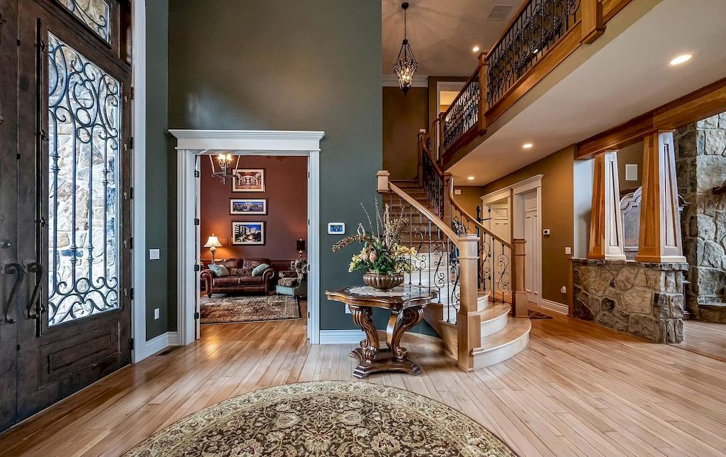 Magnificent Lakefront Property in Maryland Hits Market for $4,900,000