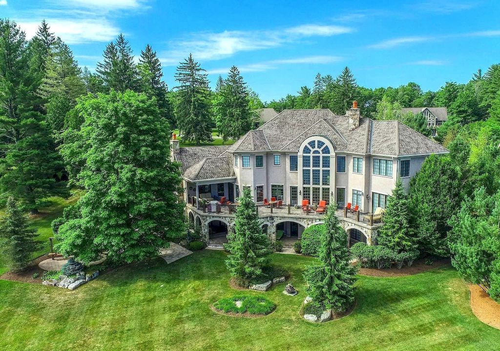Magnificent Lakefront Property in Maryland Hits Market for $4,900,000