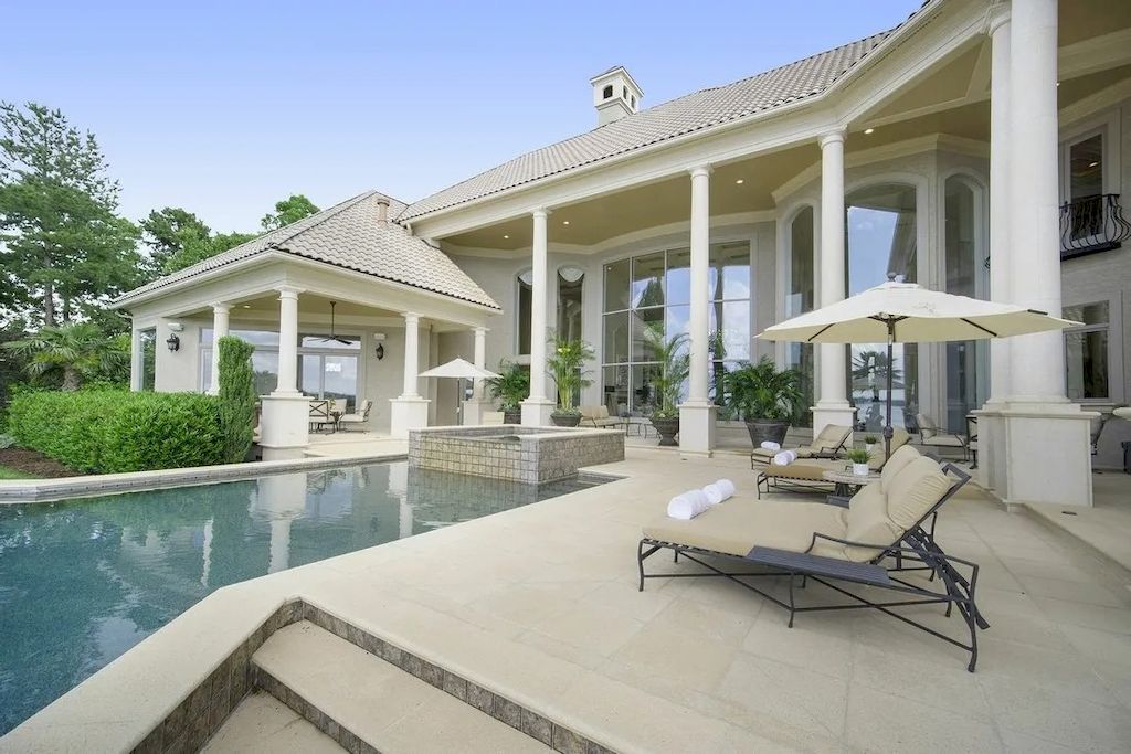 Exquisite Details Used with Finest Materials in this $6,985,000 Exclusive Lakeside Residence in North Carolina