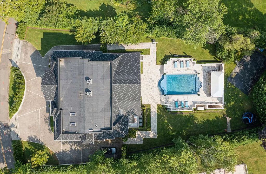 Beautiful Italian Mansion in New York for Sale at $7,595,000 designed for a  carefree lifestyle