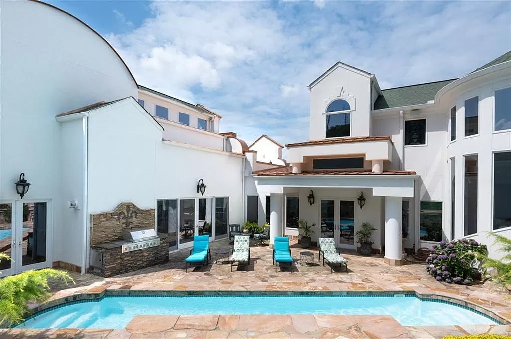 Incredible Panoramic City Views from this Gorgeous $3,395,000 European-style Modern Home at the Top of Sweat Mountain, Georgia