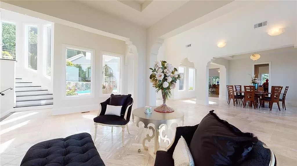 Incredible Panoramic City Views from this Gorgeous $3,395,000 European-style Modern Home at the Top of Sweat Mountain, Georgia