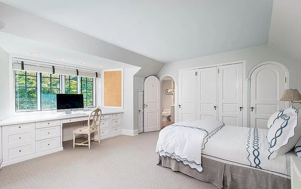 Exquisite and Elegant Country Home Priced at $5,995,000 for Your Hideaway in Connecticut 