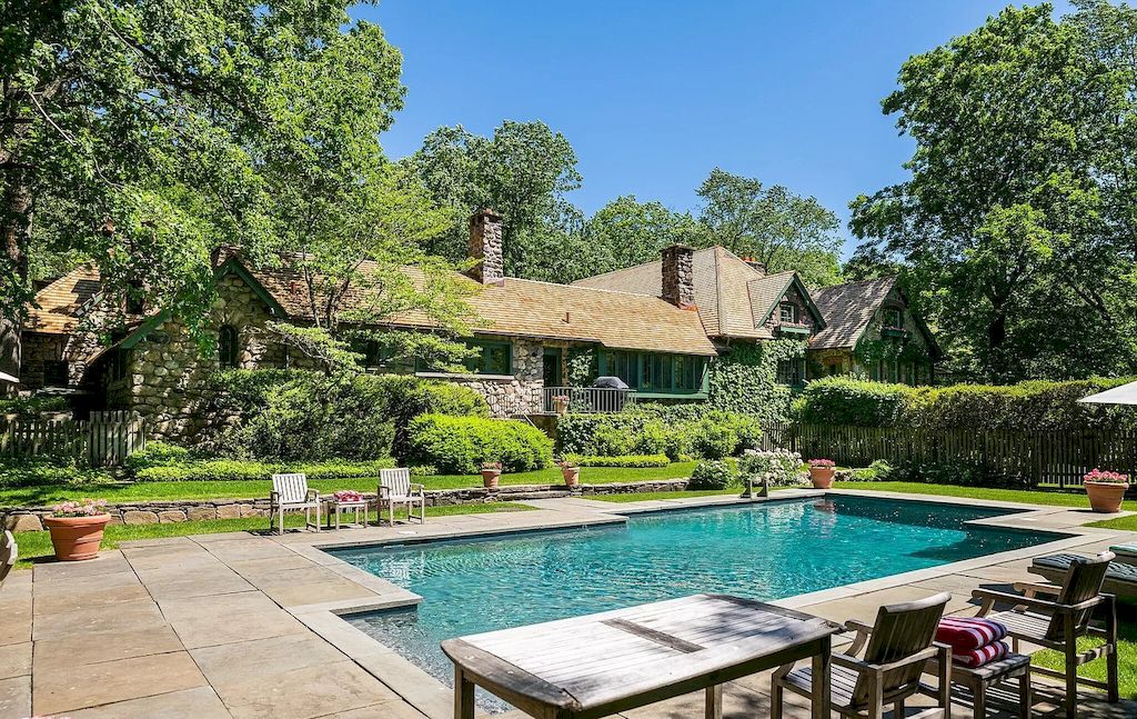 Exquisite and Elegant Country Home Priced at $5,995,000 for Your Hideaway in Connecticut 
