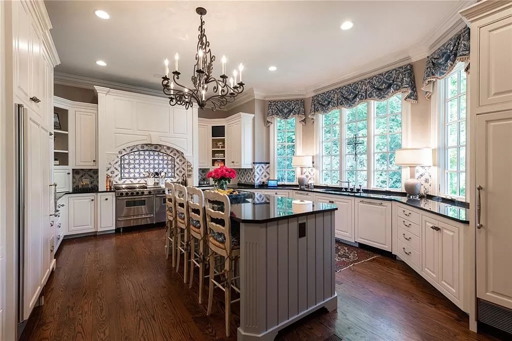 Georgia Magnificent Estate with Private Pond and Dock on Market for $5,695,000