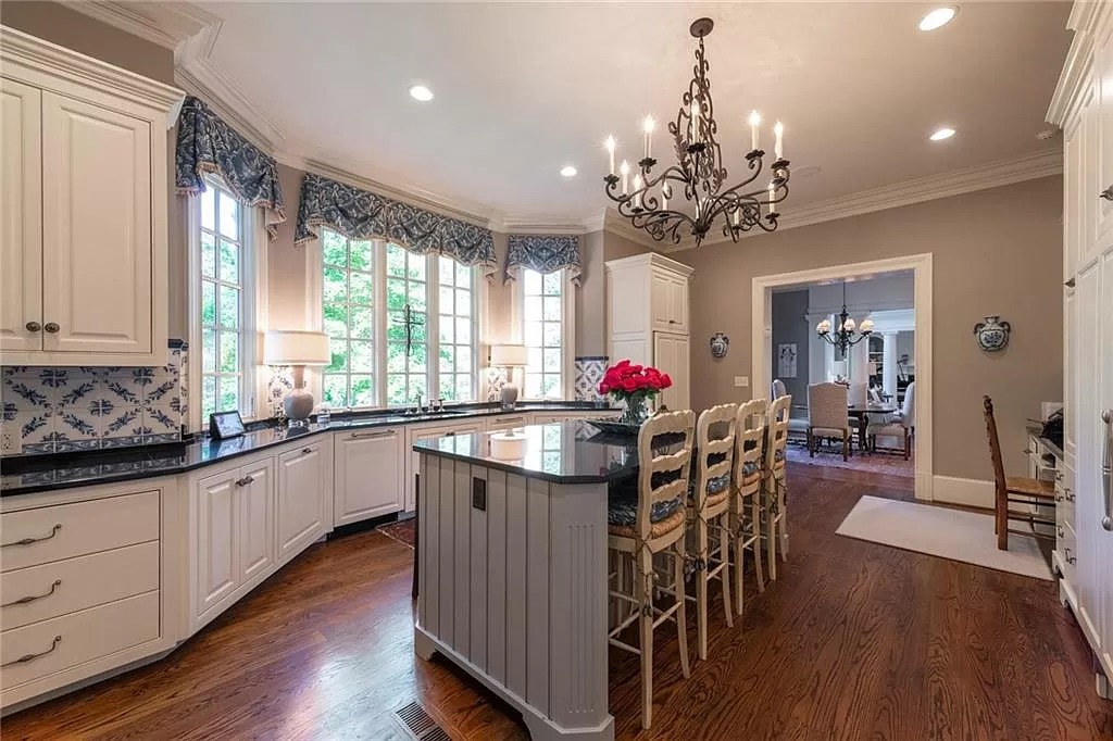 Georgia Magnificent Estate with Private Pond and Dock on Market for $5,695,000