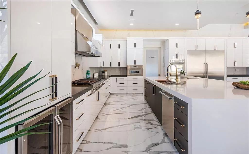 38 Ravenswood Ave Las Vegas NV 89141 3