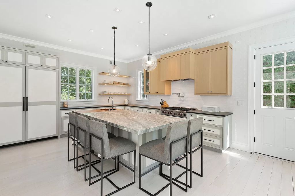 53 Lincoln St Sag Harbor NY 11963 2