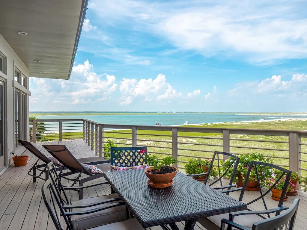 Spectacular Oceanfront Home in North Carolina Priced at $4,500,000
