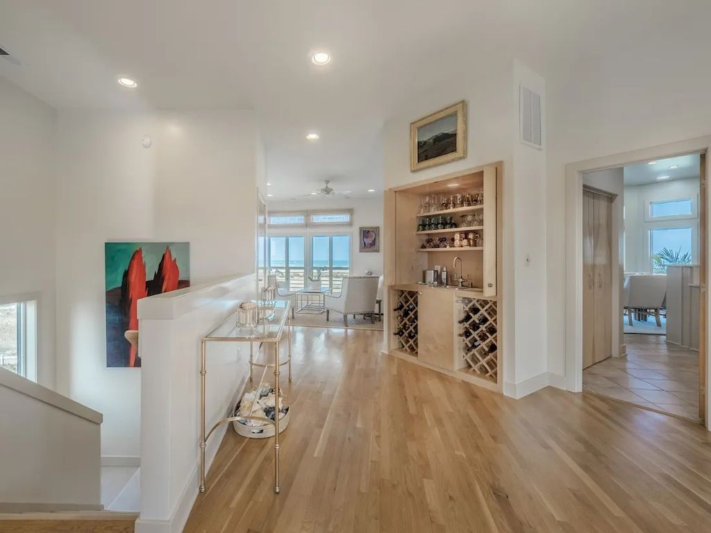 Spectacular Oceanfront Home in North Carolina Priced at $4,500,000